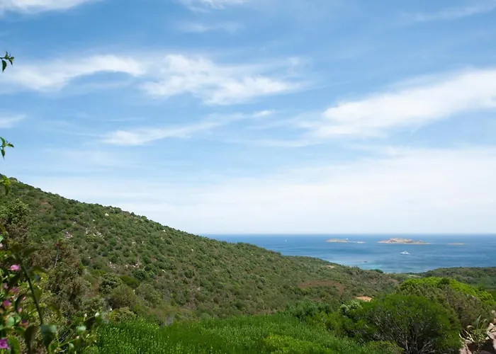 Porto Cervo- Pantogia, Incantevole Vista Sul Mare 切尔沃港
